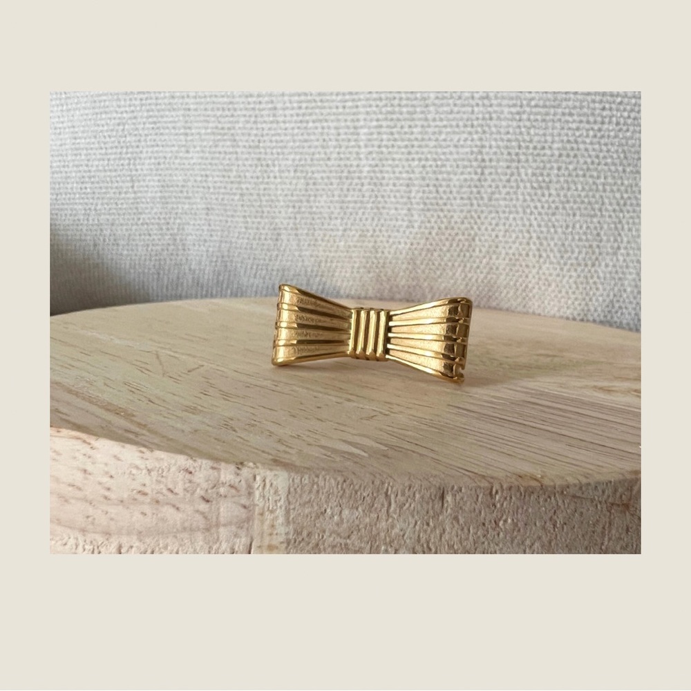 Luxury Bow Ring